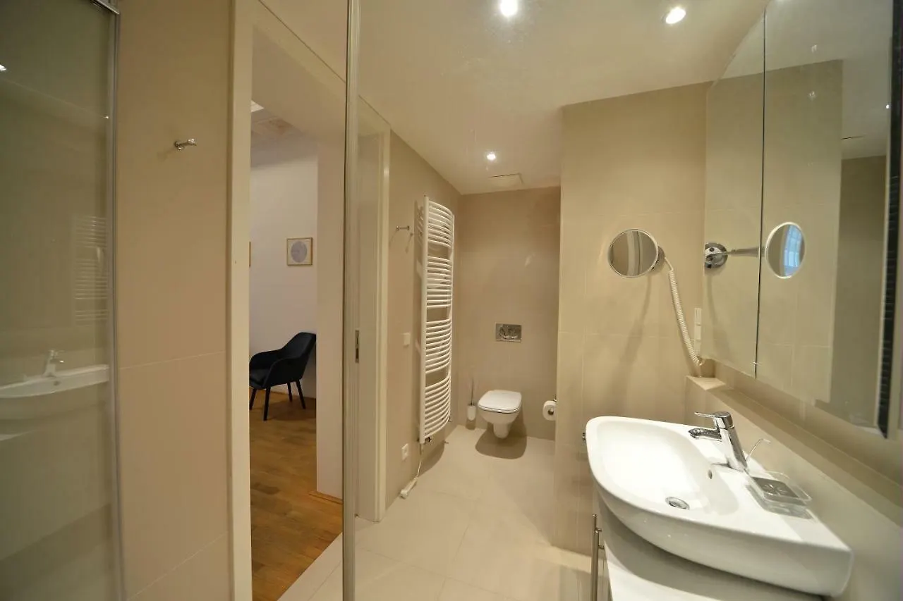 Kolonada Luxury 2 Bedroom Apartment With Balcony